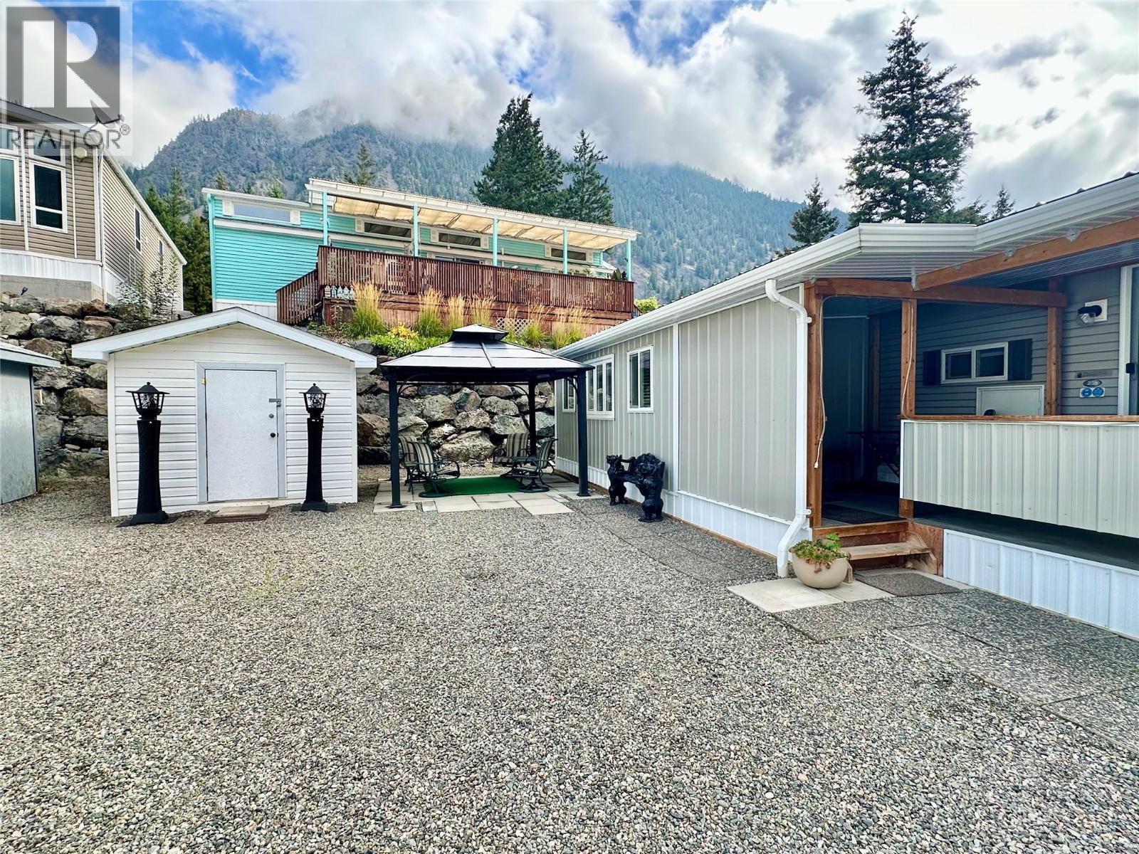 4354 Highway 3 Unit# 80 Property Photo 53