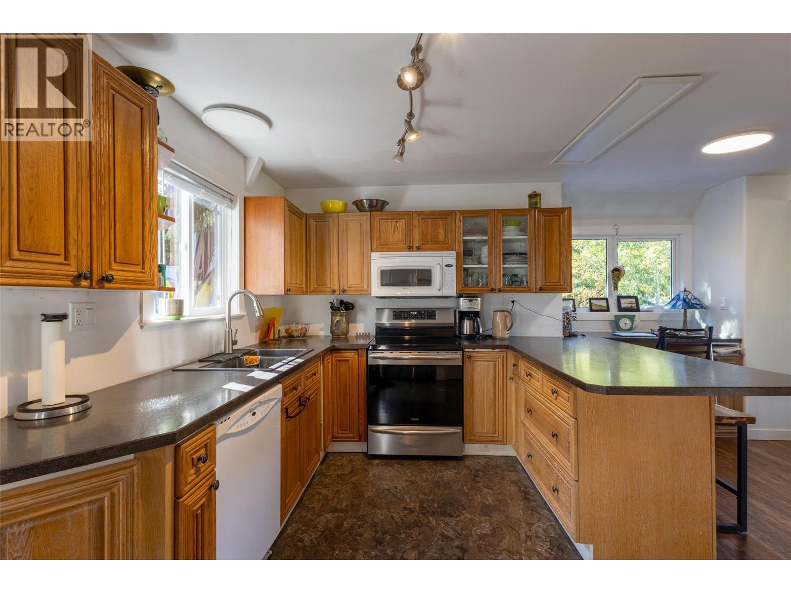 3324 Powell Road Property Photo 11