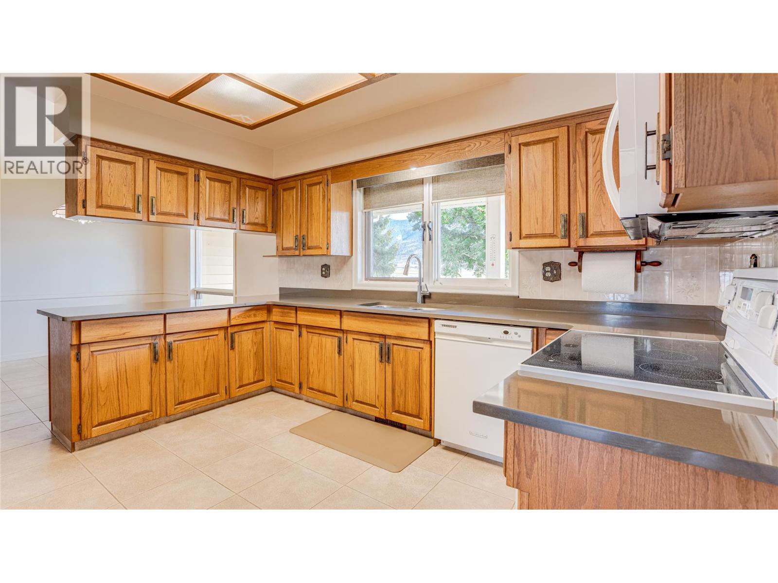 683 Clinton Road Property Photo 32