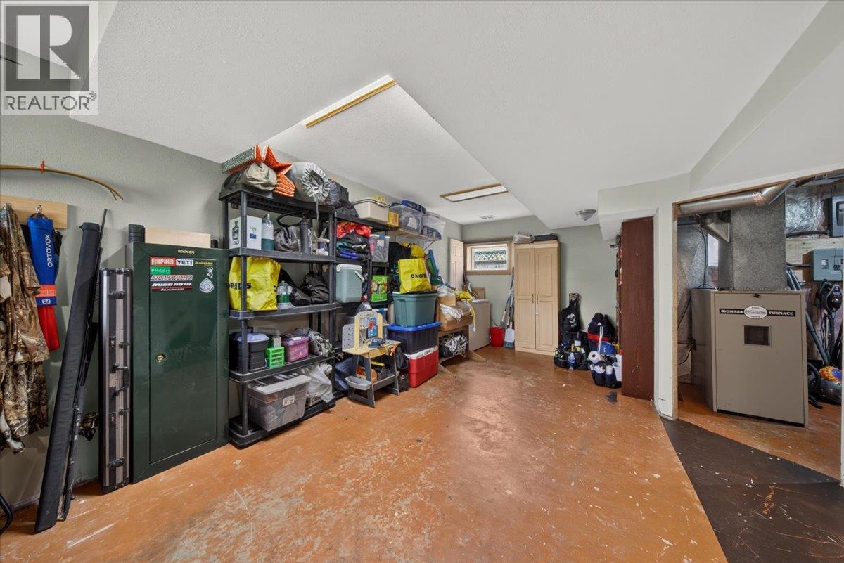 4895 Selkirk Avenue Property Photo 55