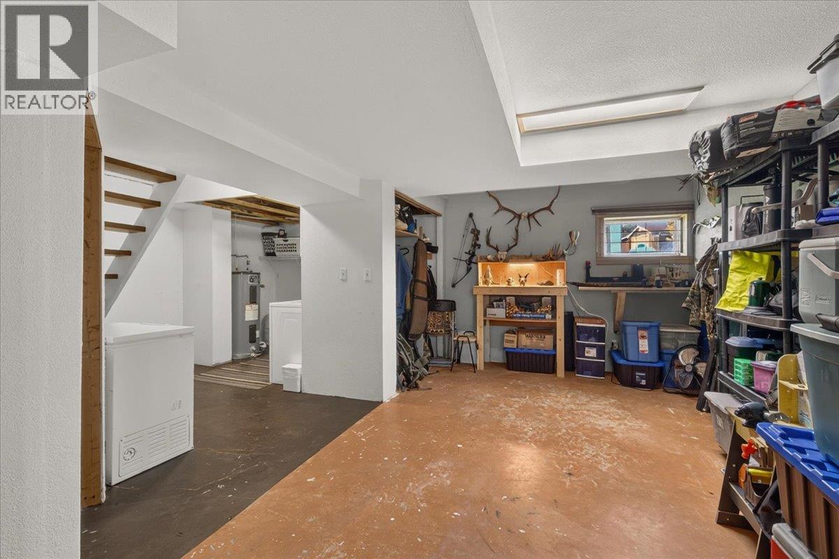 4895 Selkirk Avenue Property Photo 56