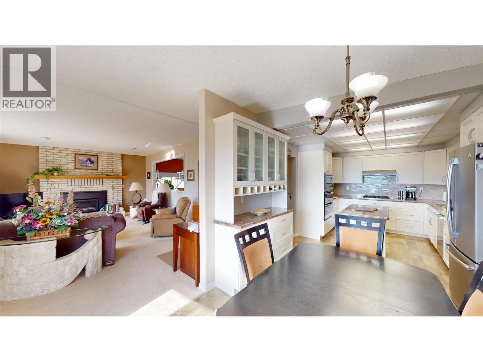 1030 Monrose Road Property Photo 14