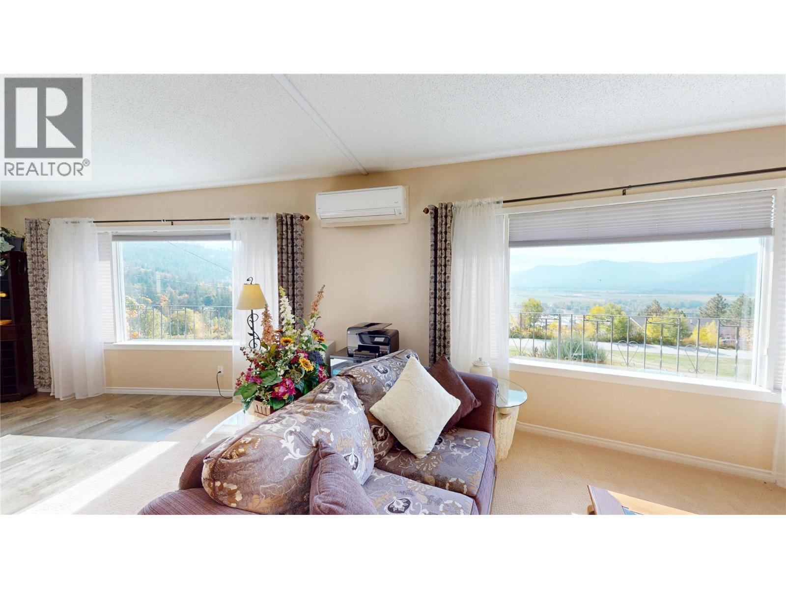 1030 Monrose Road Property Photo 18