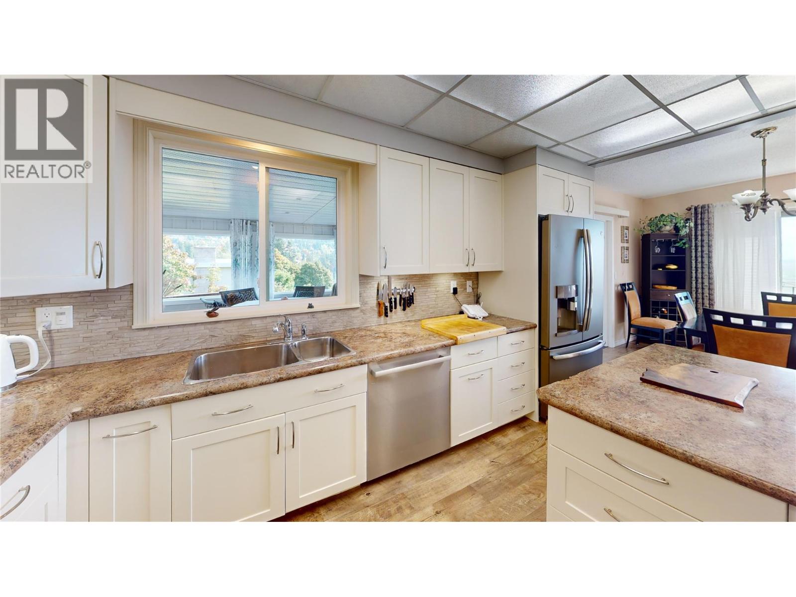 1030 Monrose Road Property Photo 25