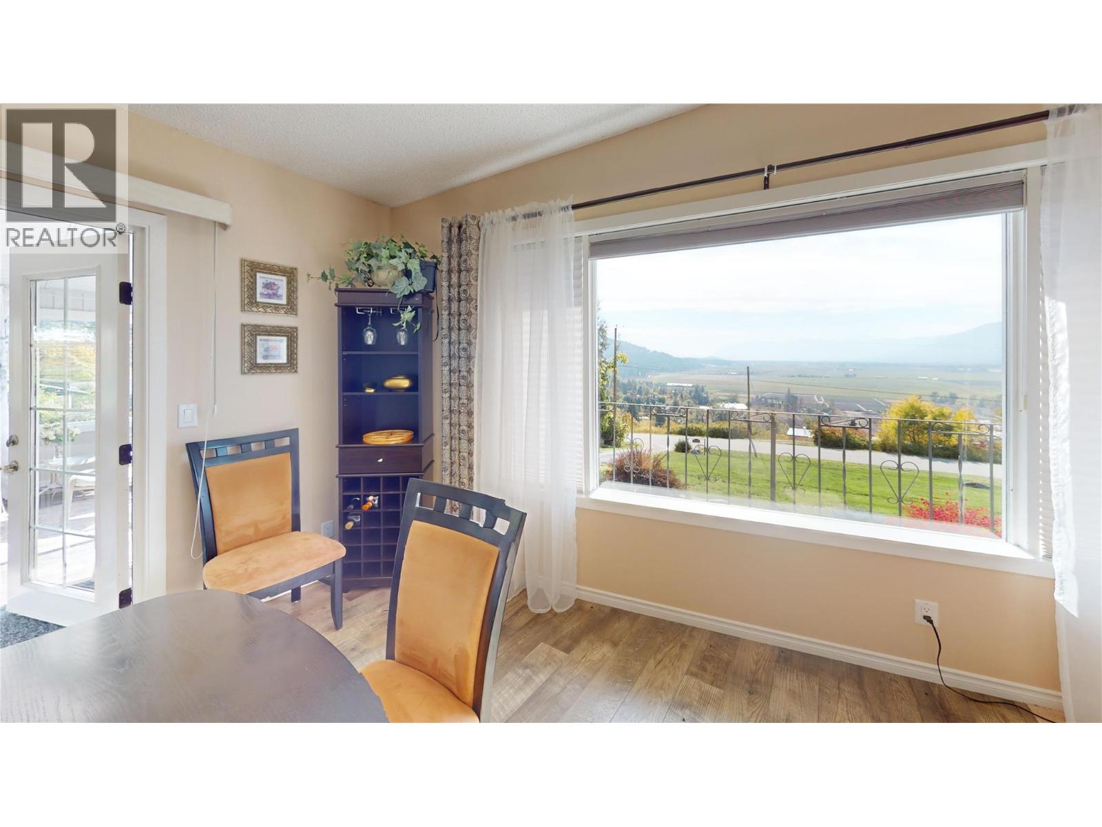 1030 Monrose Road Property Photo 27