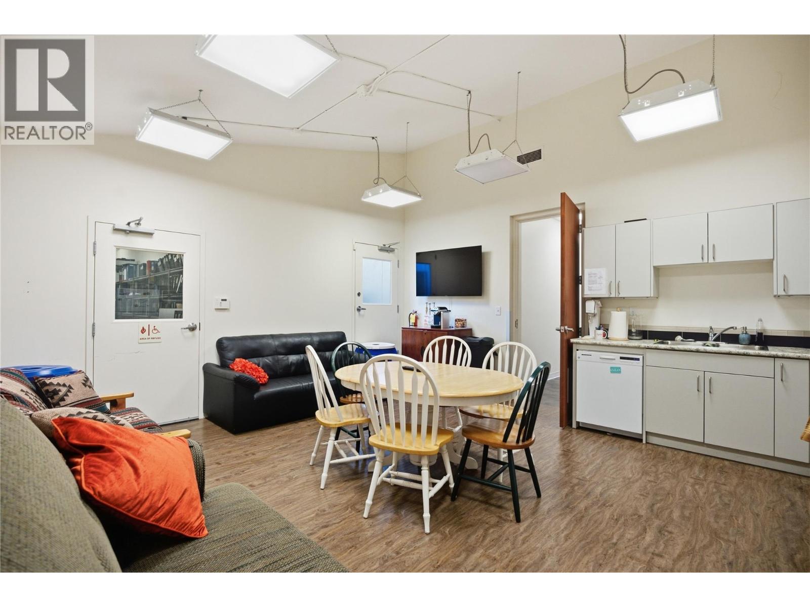 1370 Summit Drive Unit# B Property Photo 41