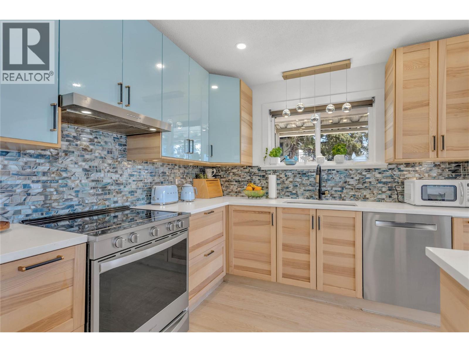3991 Desert Pines Avenue Property Photo 17