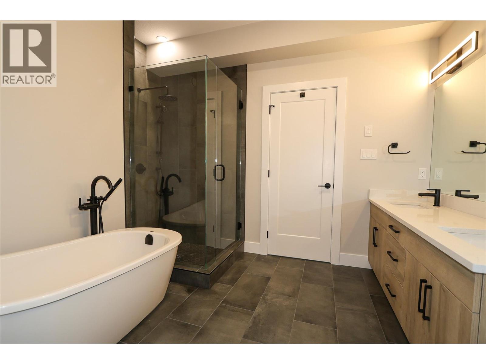 726 St Mary River Drive Property Photo 18