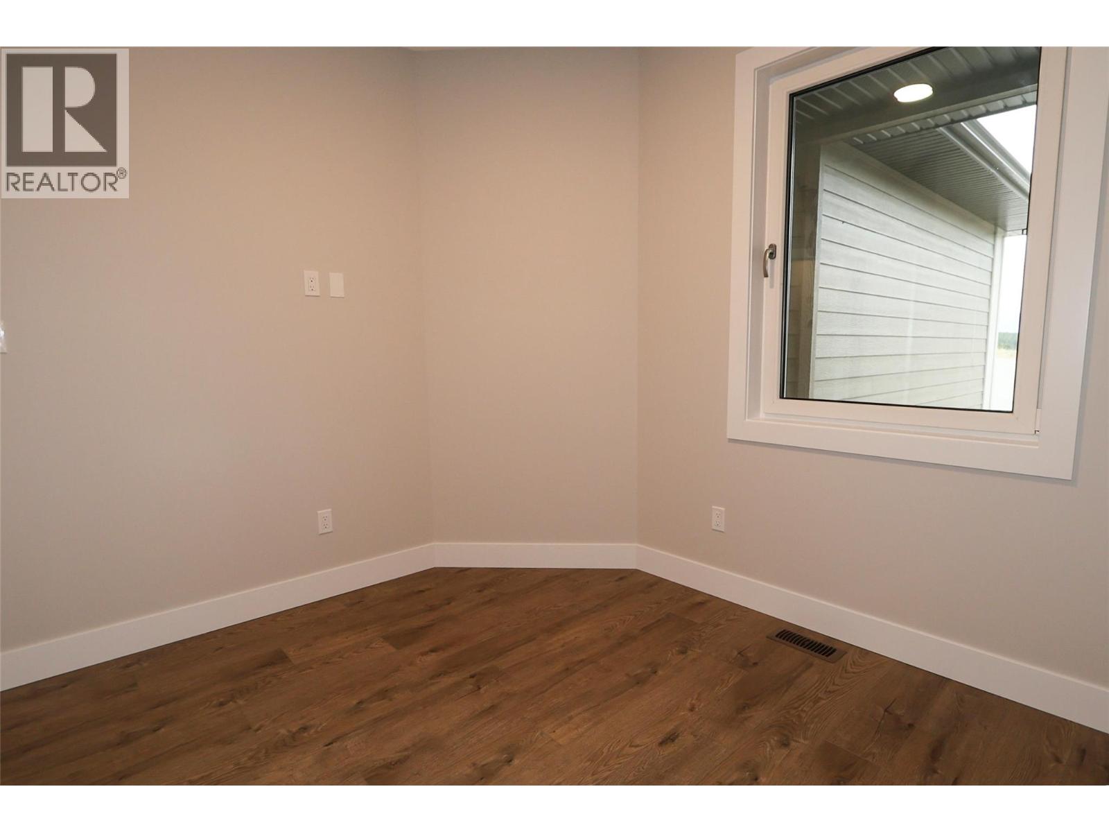 726 St Mary River Drive Property Photo 20