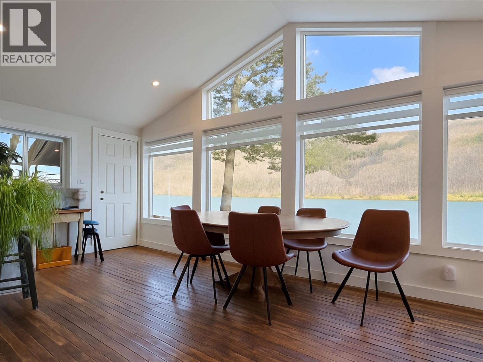 2438 Loon Lake Road Property Photo 4