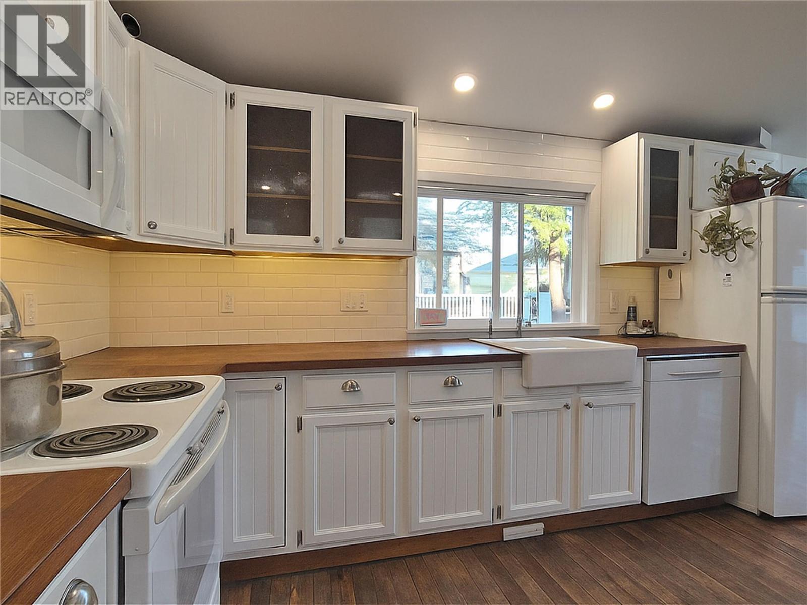 2438 Loon Lake Road Property Photo 11