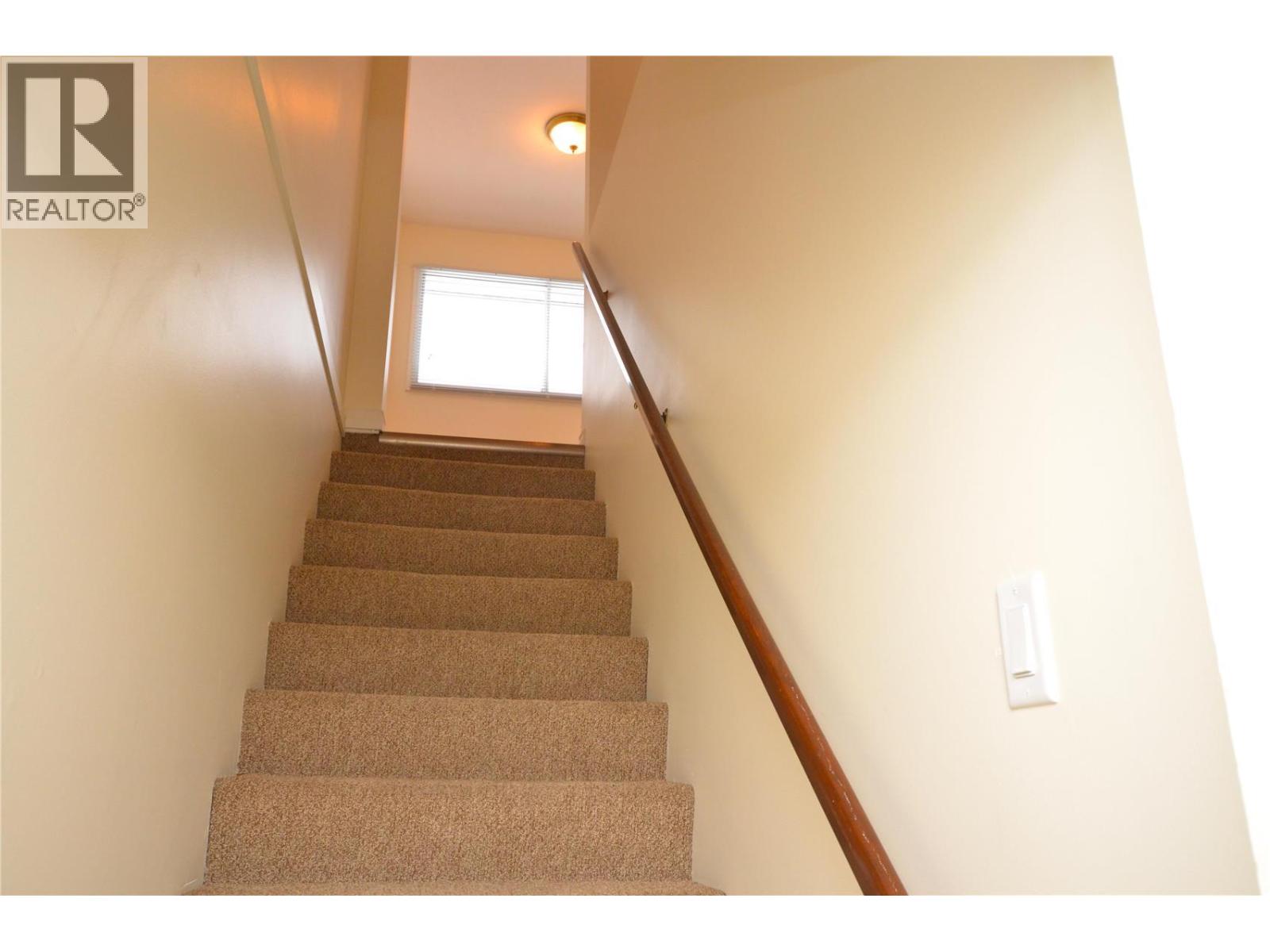 4501b 15 Avenue Property Photo 29