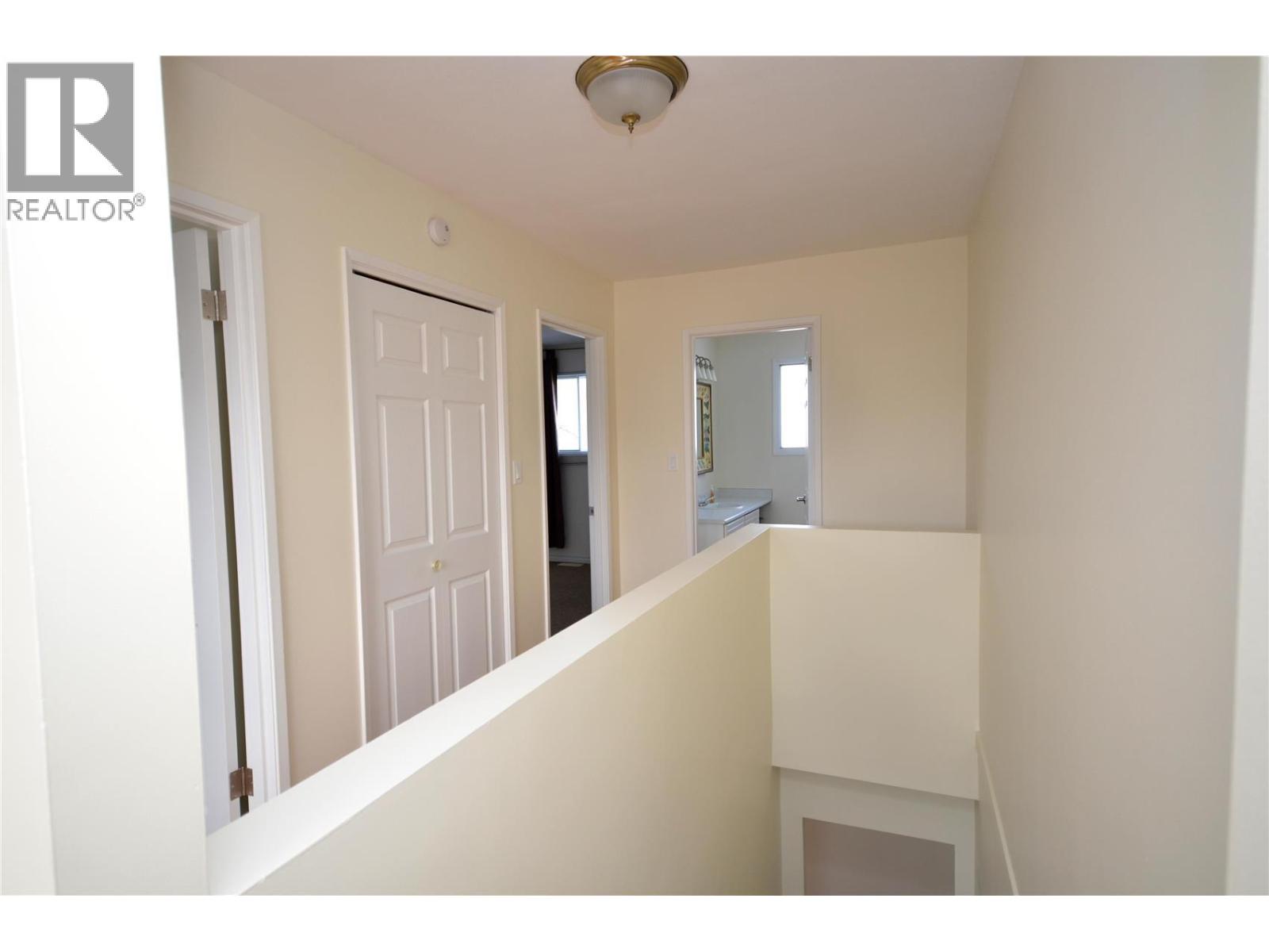 4501b 15 Avenue Property Photo 30