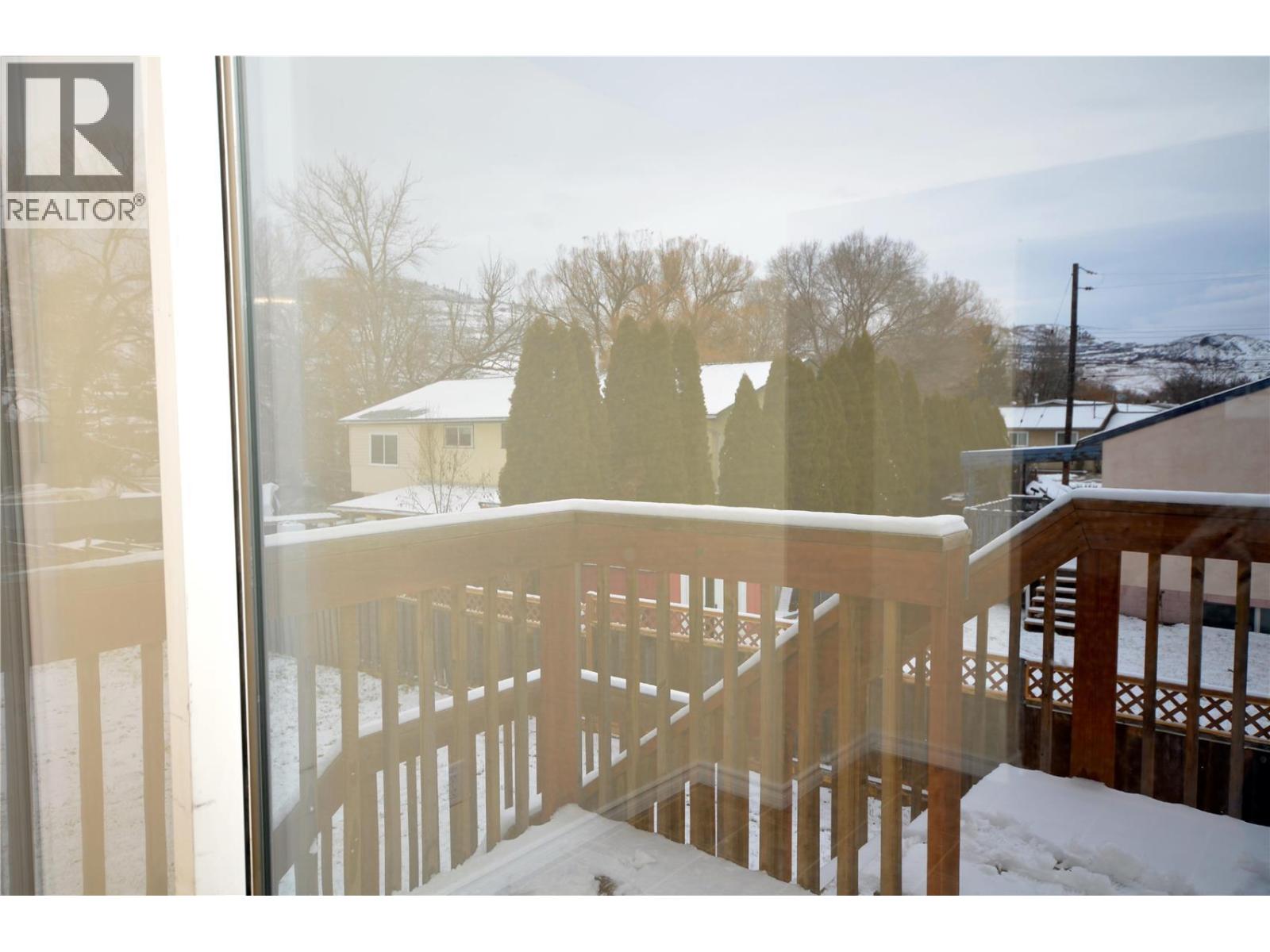 4501b 15 Avenue Property Photo 34