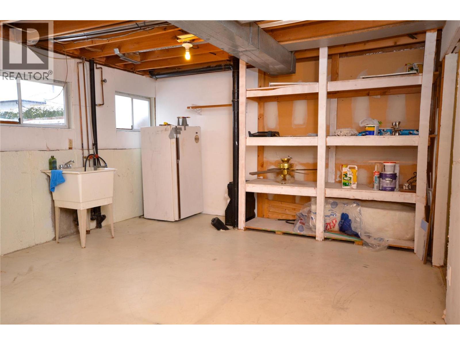 4501b 15 Avenue Property Photo 37