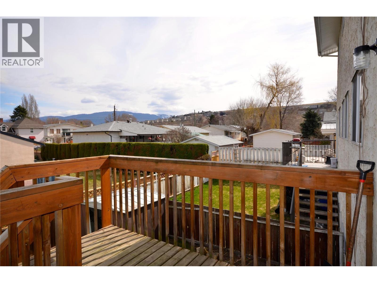 4501b 15 Avenue Property Photo 47