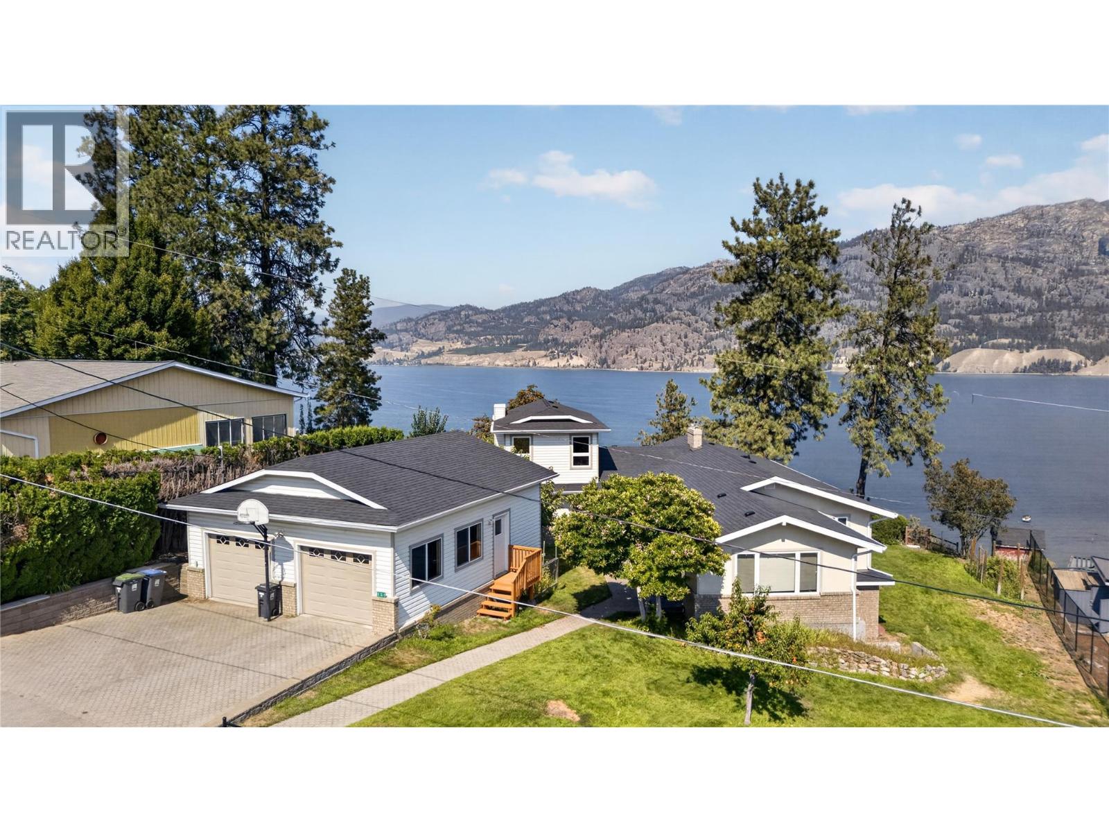 131 Cedar Avenue Property Photo 2