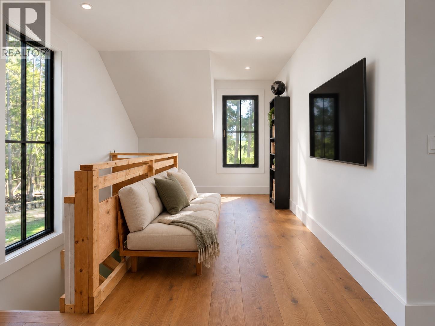 96 Bloom Road Property Photo 11