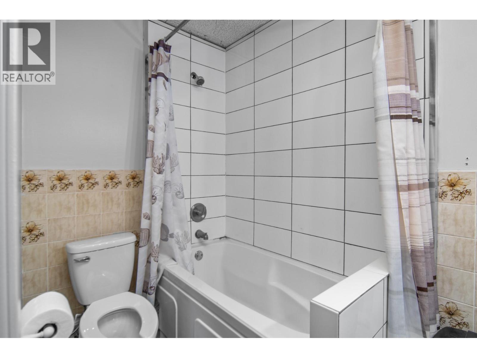 1970 Quilchena Avenue Unit# A Property Photo 18