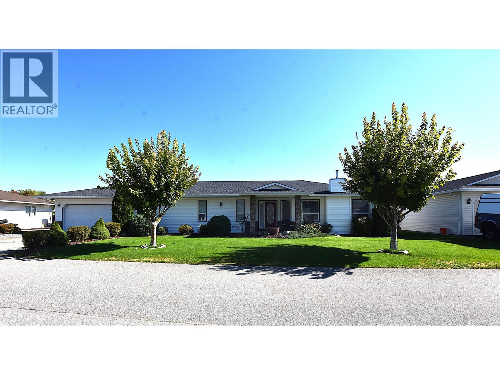415 4 Street Property Photo 1