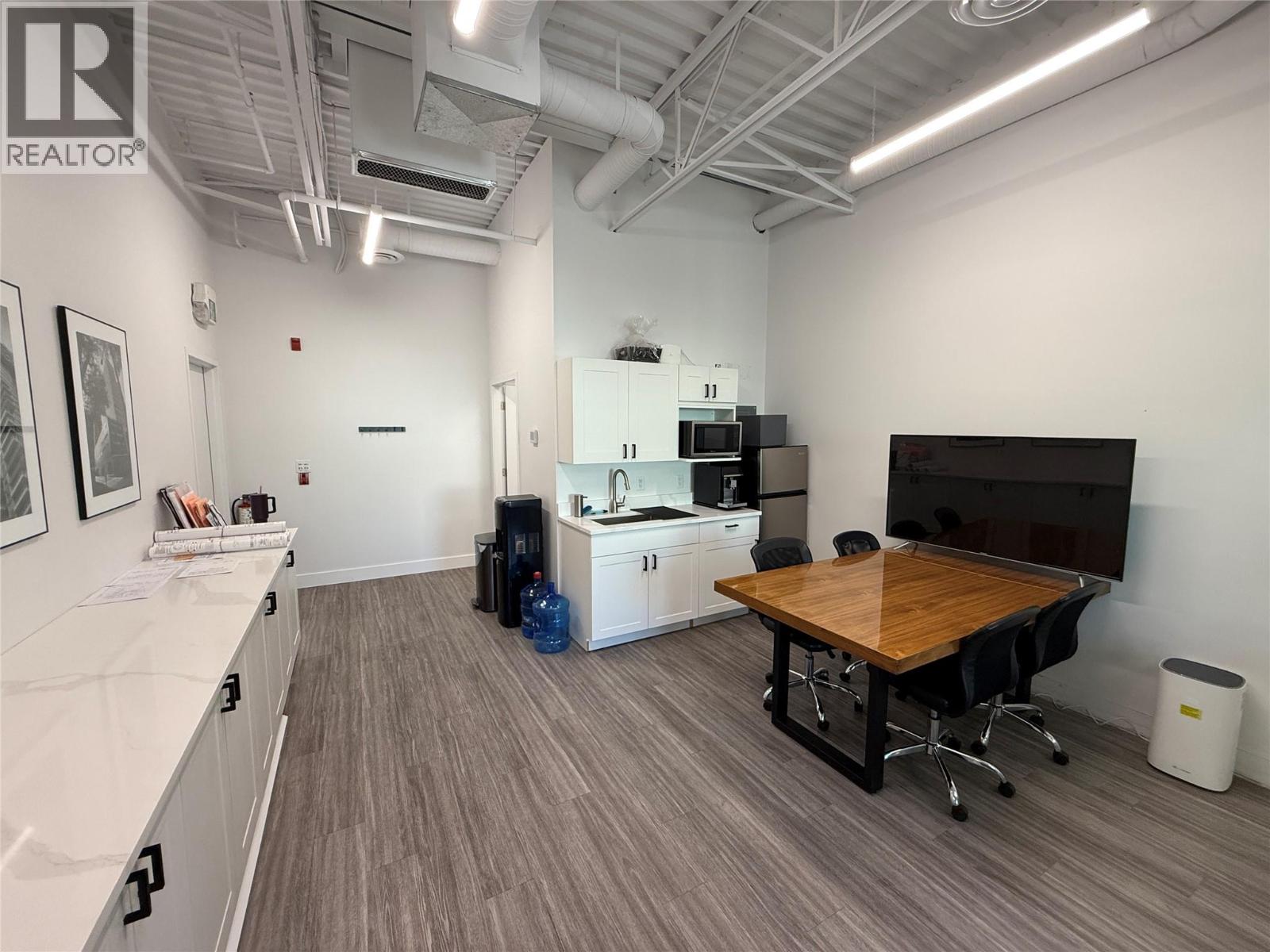 815 Vaughan Avenue Unit# B-106 Property Photo 4