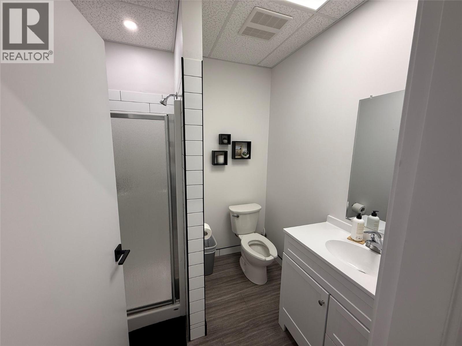815 Vaughan Avenue Unit# B-106 Property Photo 7