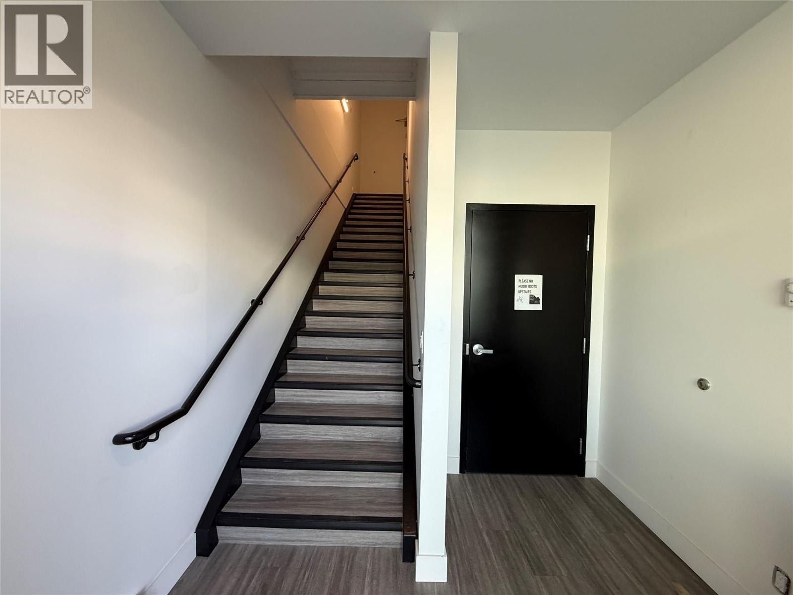 815 Vaughan Avenue Unit# B-106 Property Photo 8