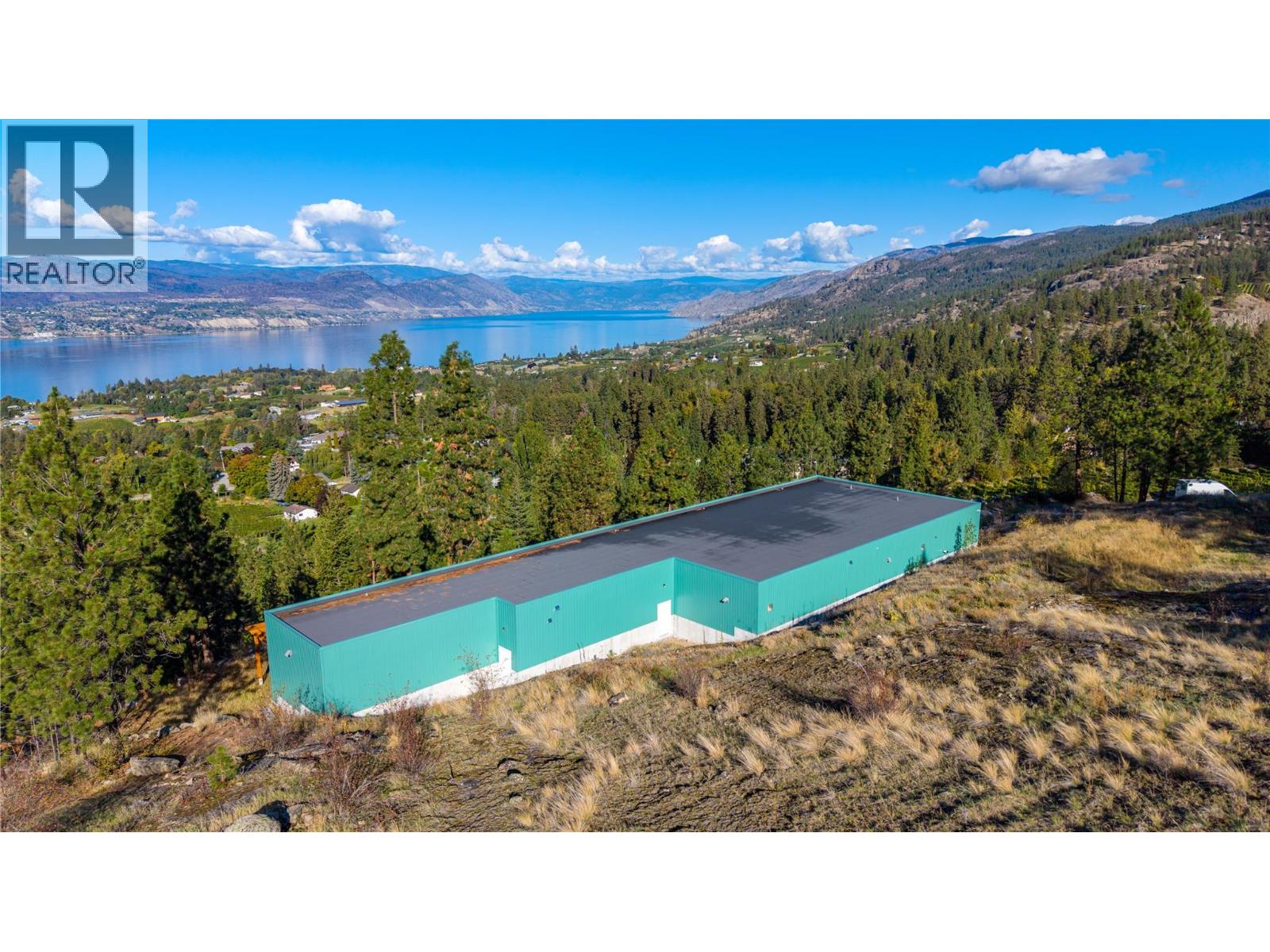 2864 Arawana Road Property Photo 10