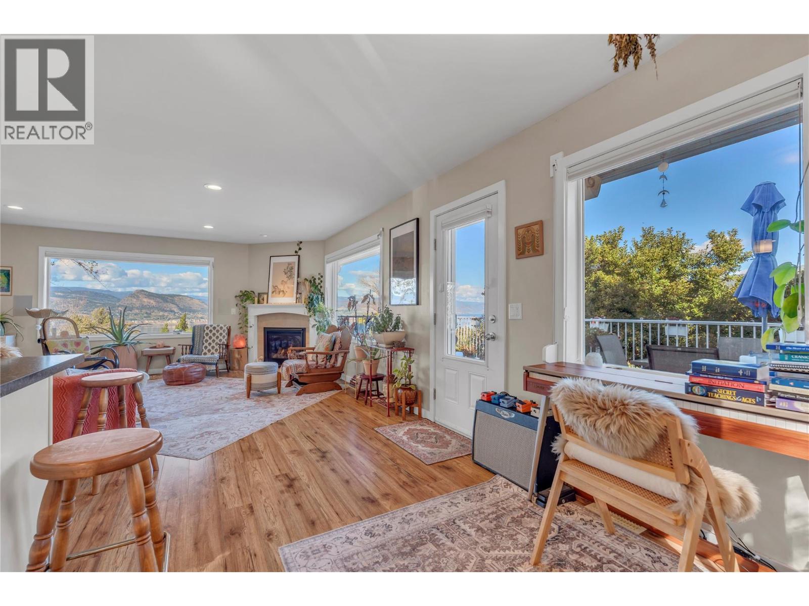 2864 Arawana Road Property Photo 21