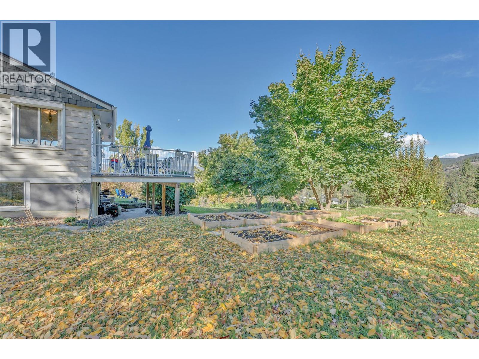 2864 Arawana Road Property Photo 38