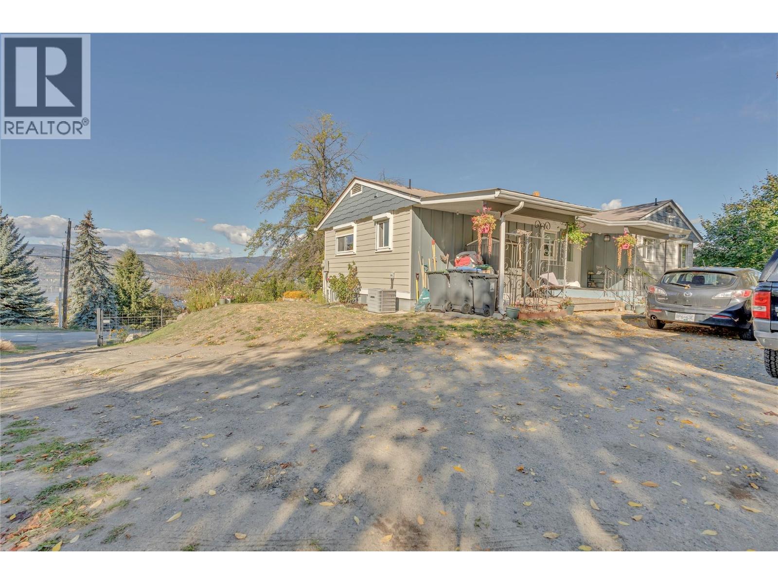 2864 Arawana Road Property Photo 40