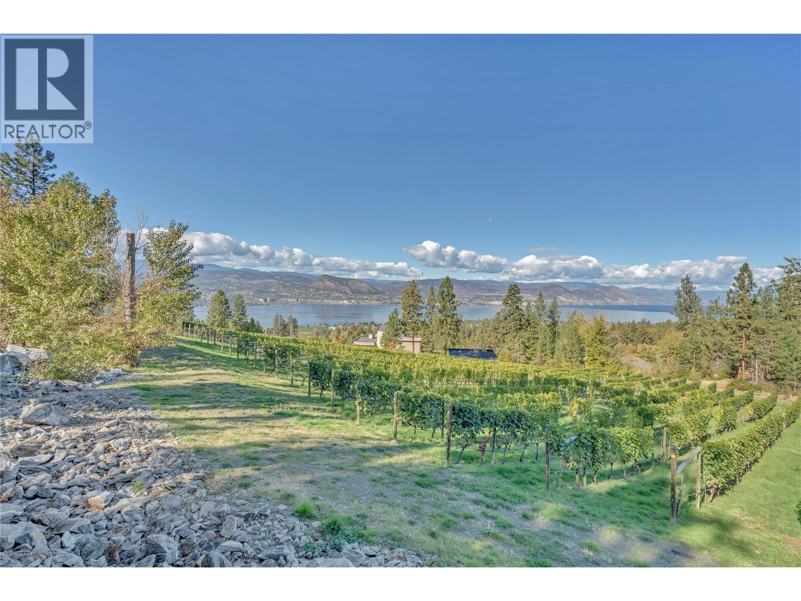 2864 Arawana Road Property Photo 69