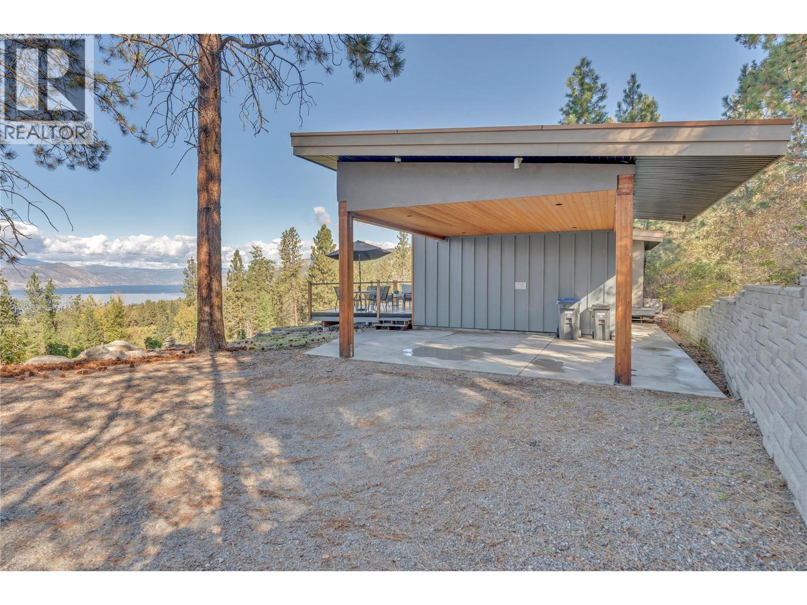2864 Arawana Road Property Photo 71