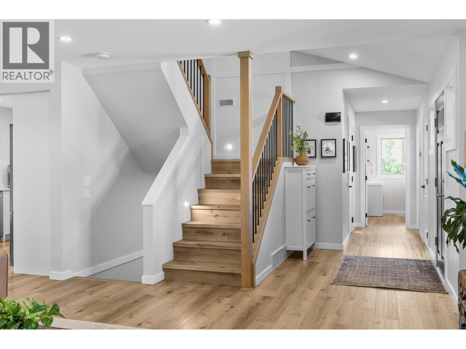 905 Paret Crescent Property Photo 16