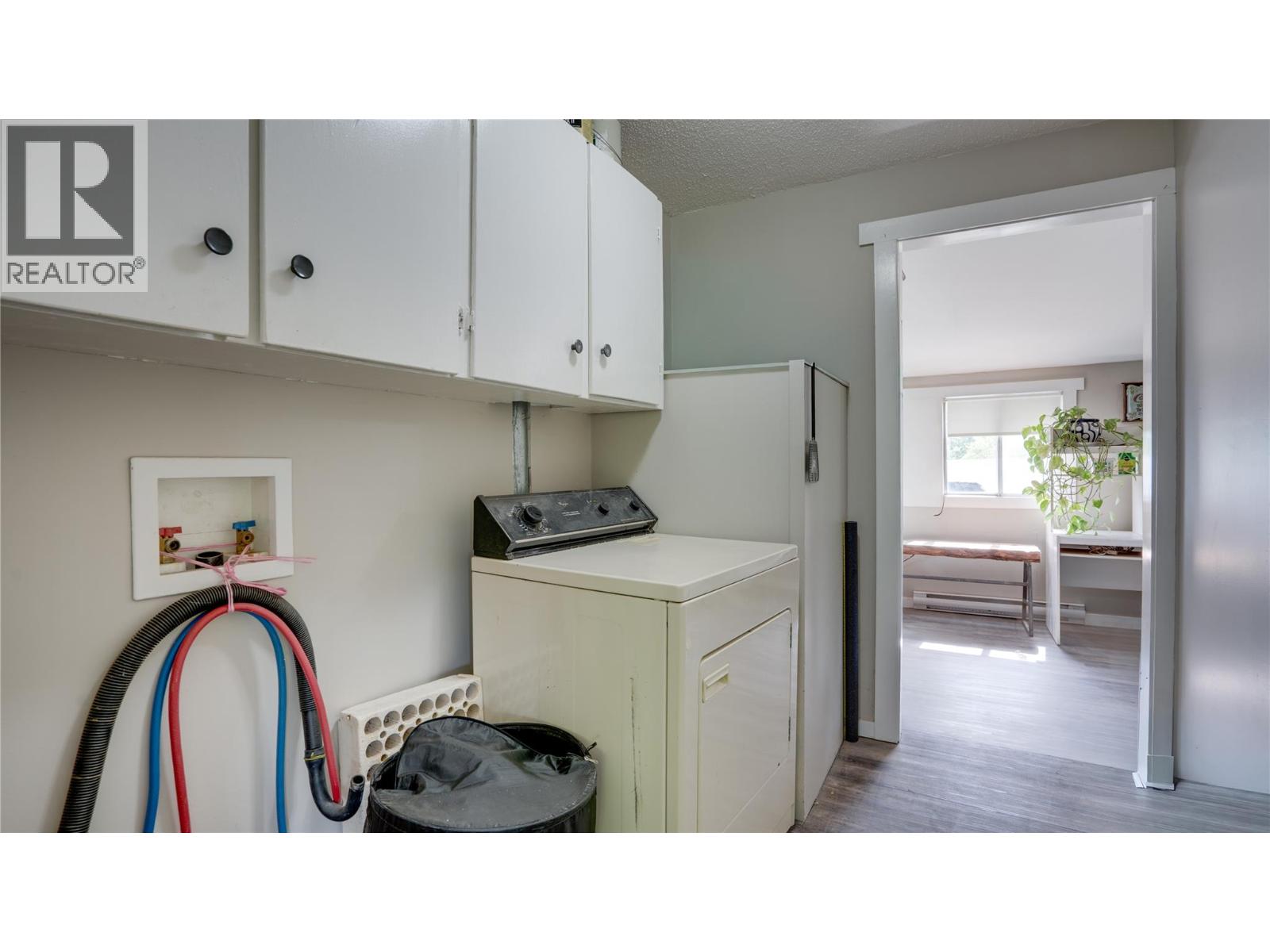 4878 Stepney Road Property Photo 15
