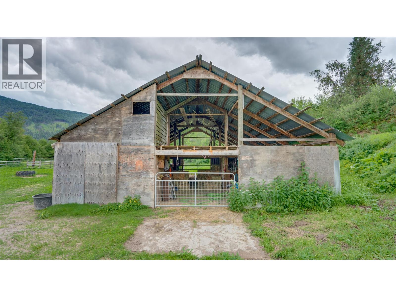 4878 Stepney Road Property Photo 41
