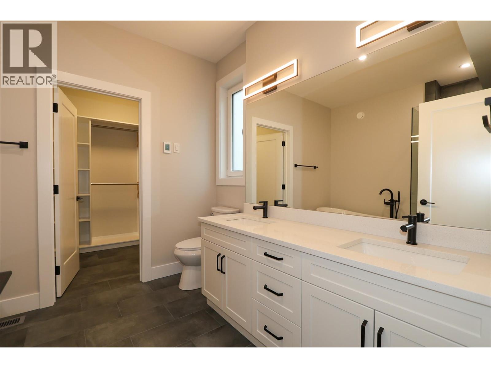 724 St Mary River Drive Property Photo 15