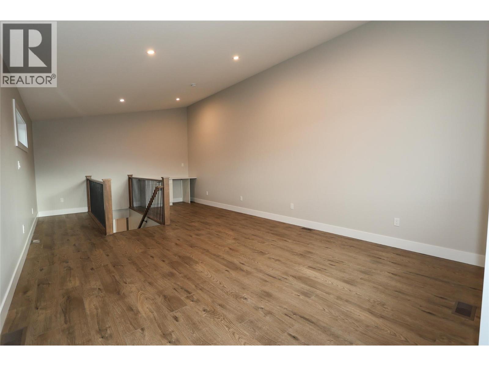 724 St Mary River Drive Property Photo 27