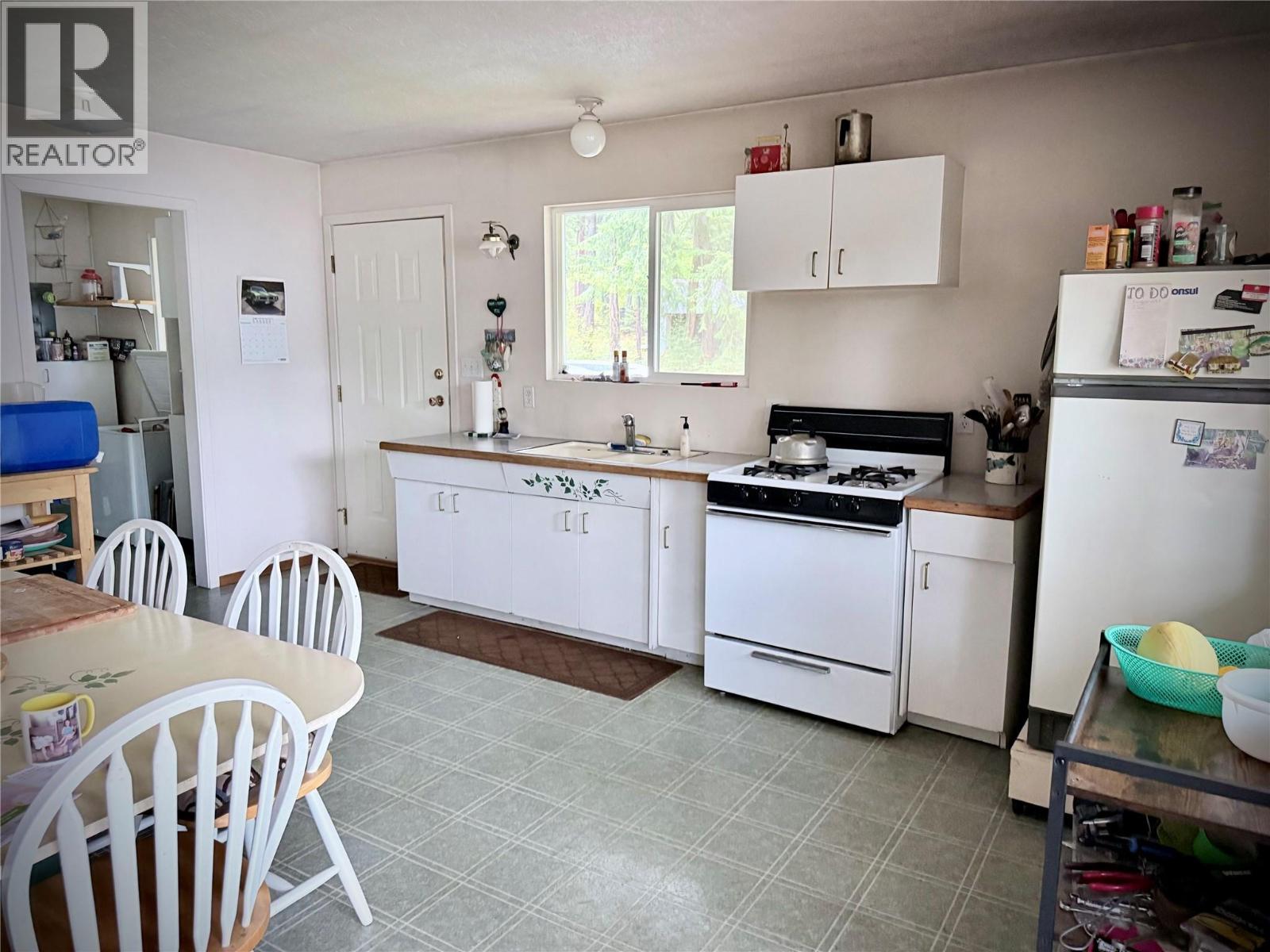 7180 Little Cayuse Creek Road Property Photo 14