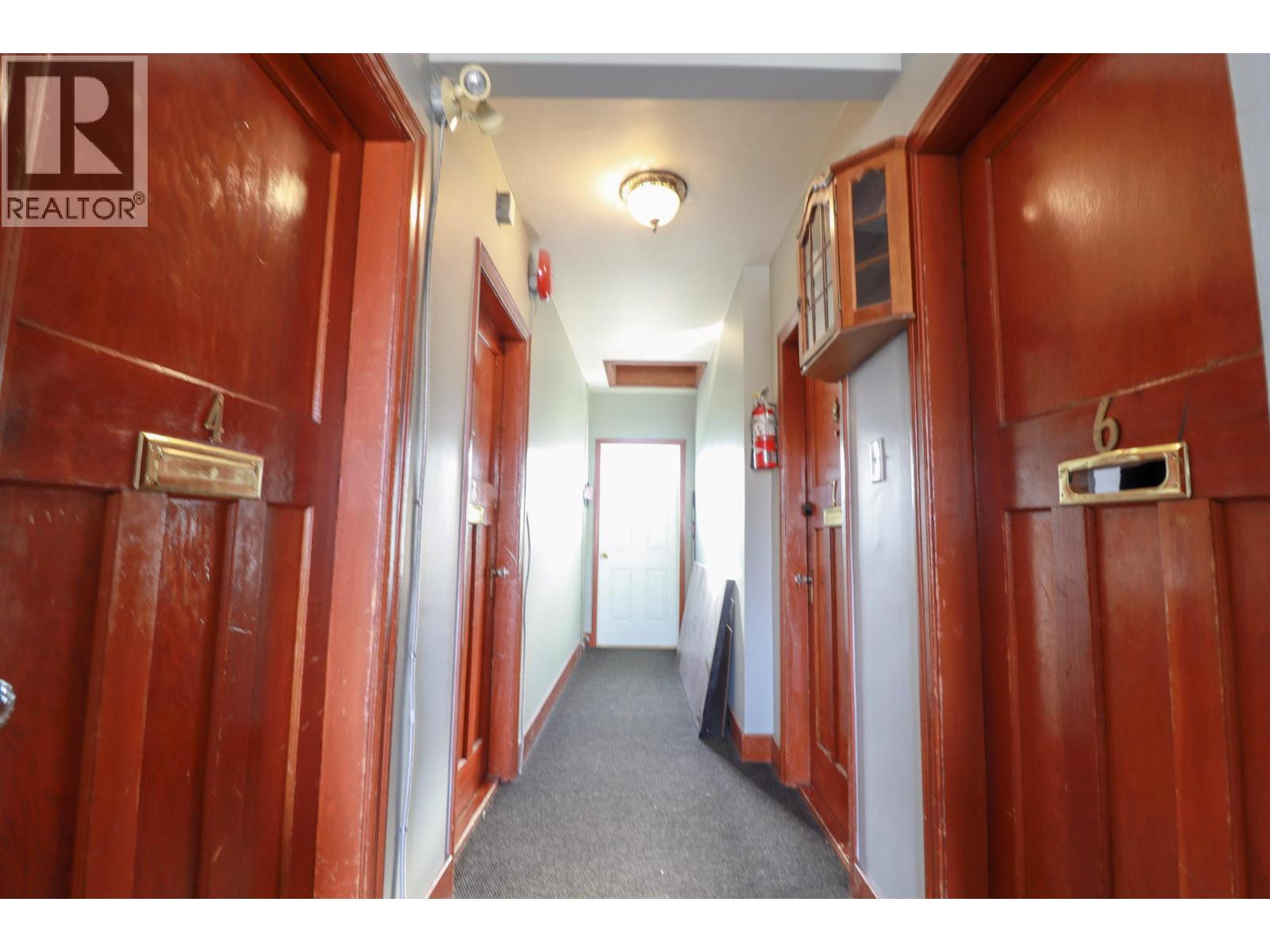 156 Nanaimo Avenue E Property Photo 6