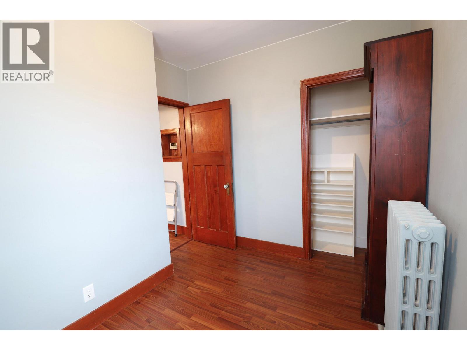 156 Nanaimo Avenue E Property Photo 12