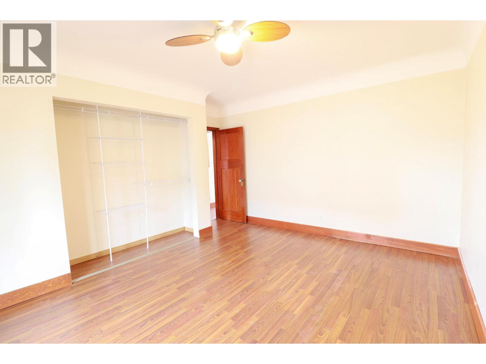 156 Nanaimo Avenue E Property Photo 14