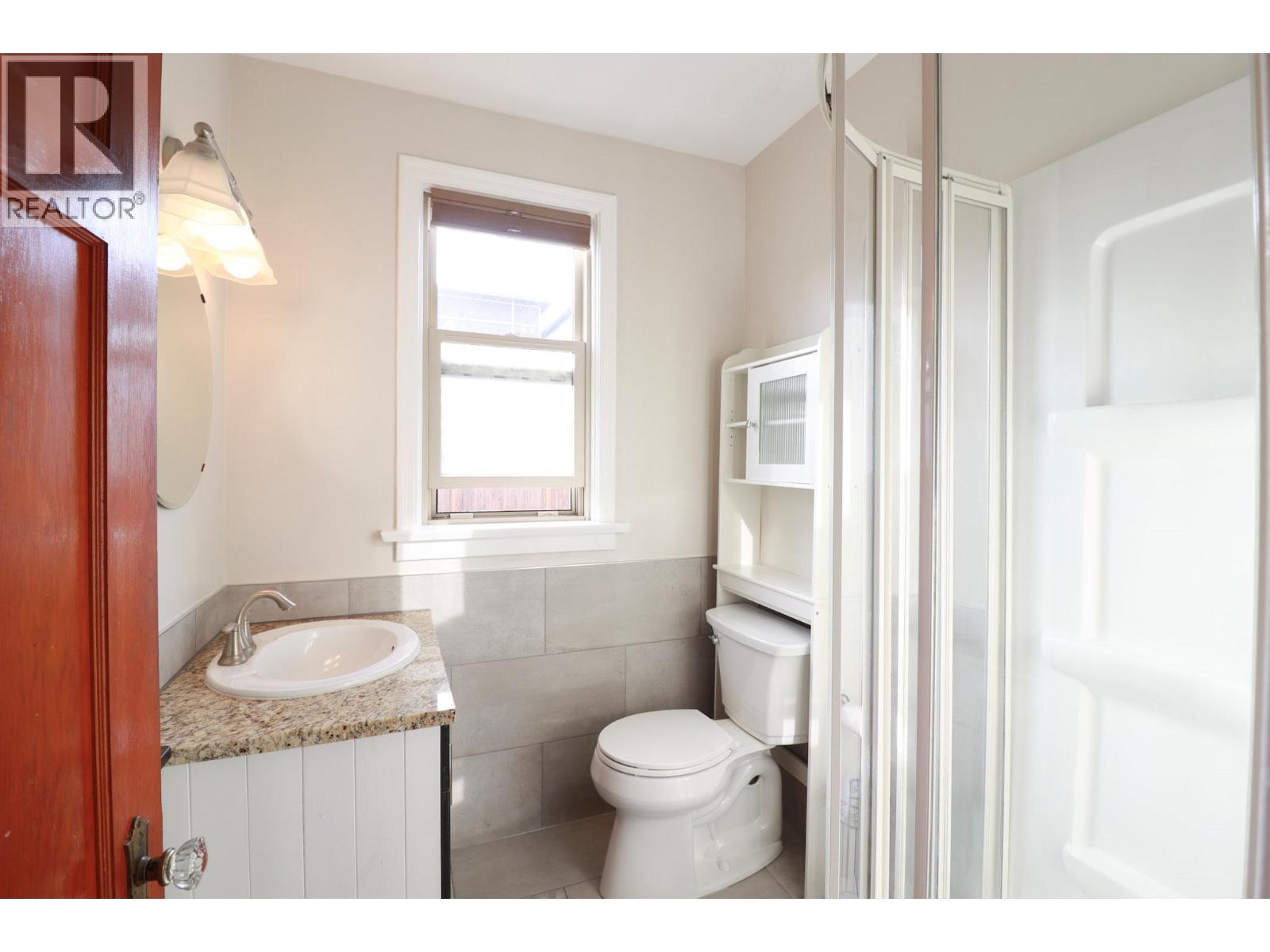 156 Nanaimo Avenue E Property Photo 21
