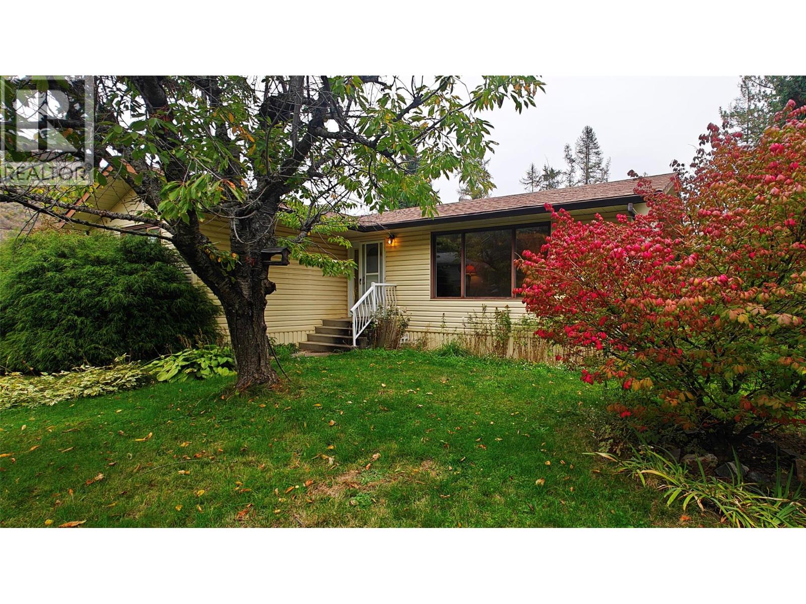 610 7th Avenue Property Photo 1