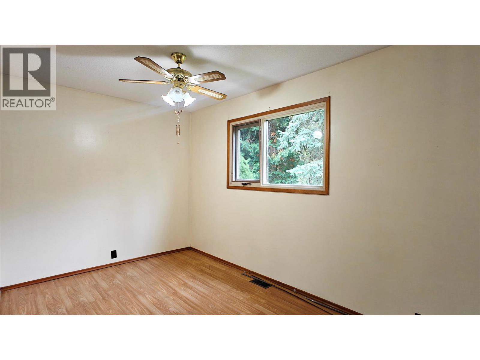 610 7th Avenue Property Photo 11