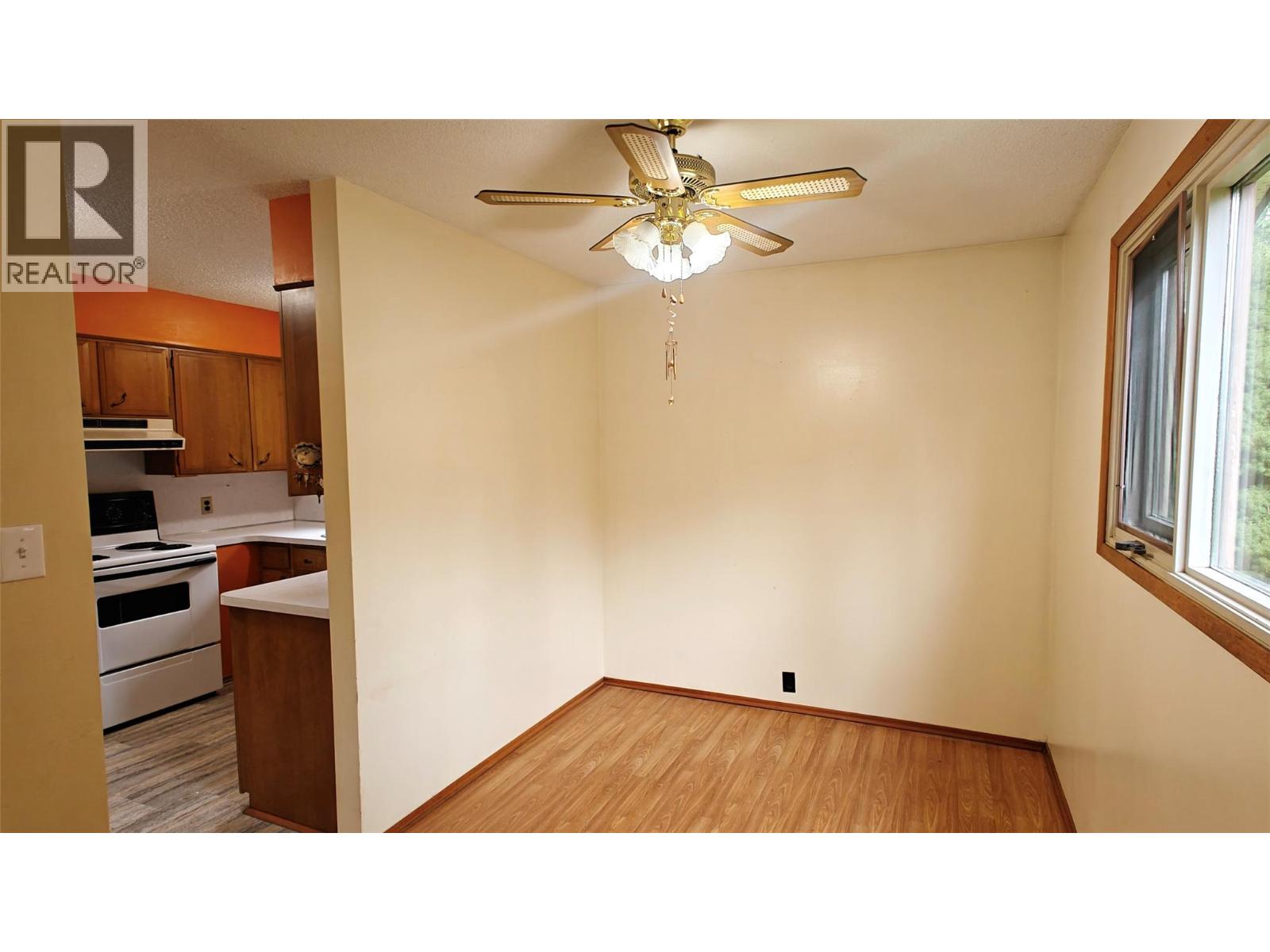 610 7th Avenue Property Photo 12