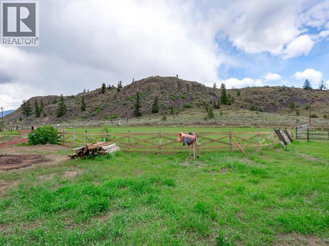 5208 Trans Canada Highway Property Photo 9