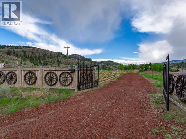 5208 Trans Canada Highway Property Photo 11