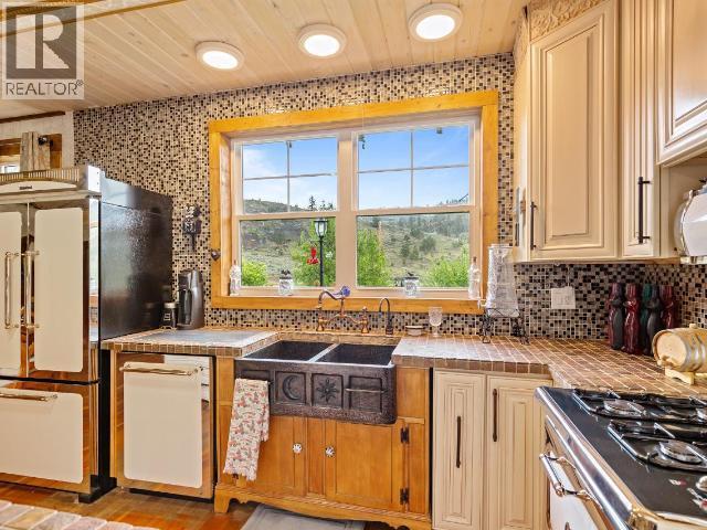 5208 Trans Canada Highway Property Photo 14