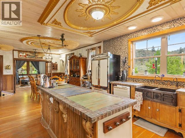 5208 Trans Canada Highway Property Photo 16